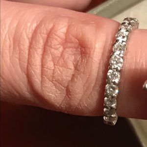 Round Diamond Band Ring 14k white gold